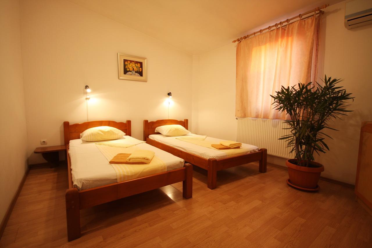 Il Capo Tour Motel Craiova Exterior foto