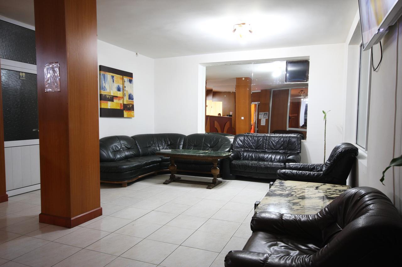 Il Capo Tour Motel Craiova Exterior foto