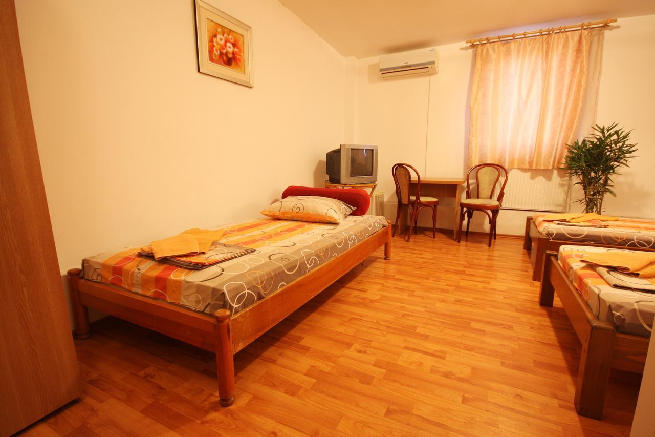 Il Capo Tour Motel Craiova Exterior foto